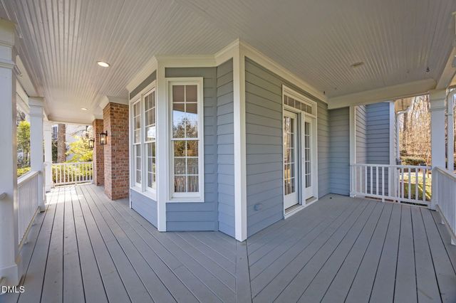 111 Lake Ridge Place, Chapel Hill, NC 27516