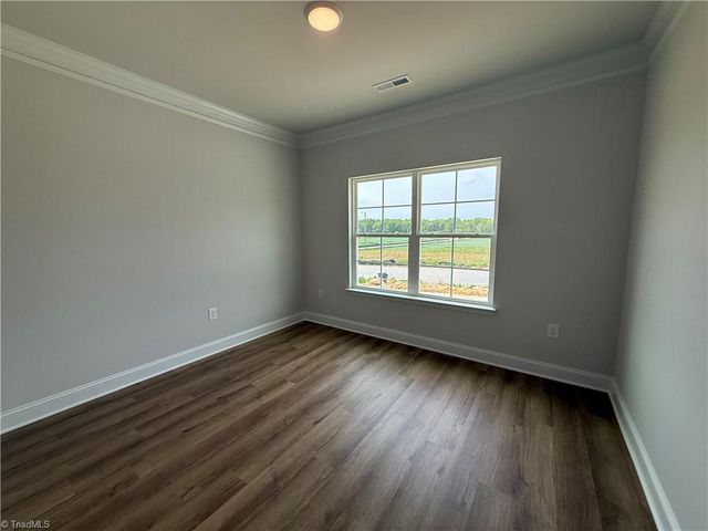 2811 Berwick Valley Drive, Winston-salem, NC 27127