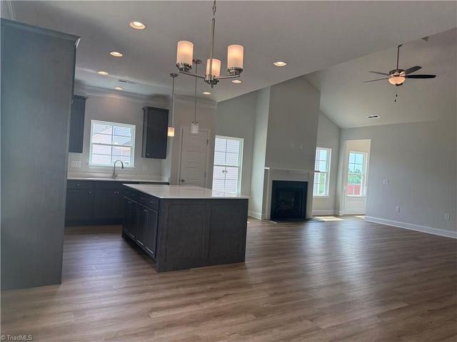 2811 Berwick Valley Drive, Winston-salem, NC 27127