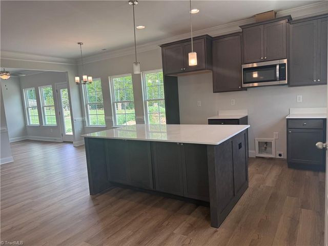 2811 Berwick Valley Drive, Winston-salem, NC 27127