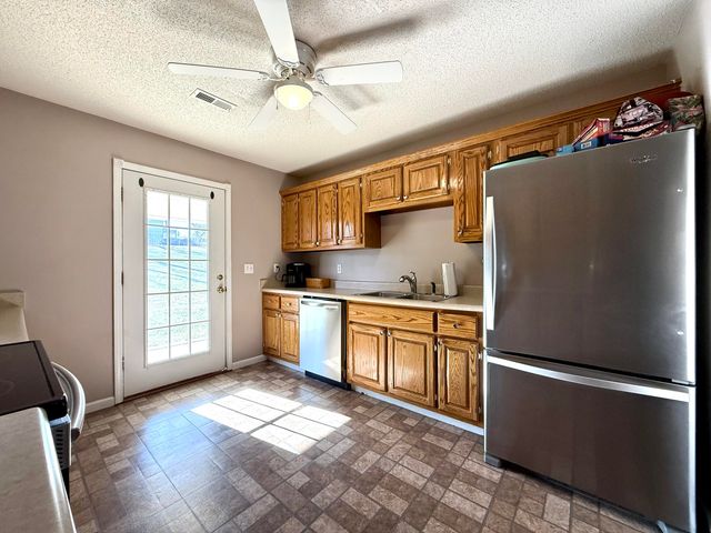 53 Chestnut Oak Drive, Somerset, KY 42503