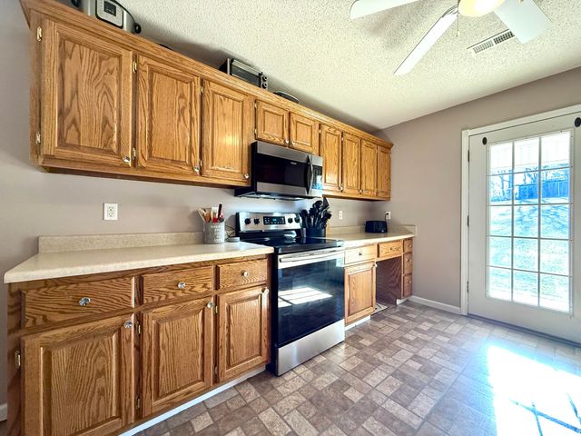 53 Chestnut Oak Drive, Somerset, KY 42503