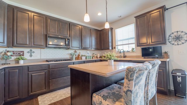 9351 Chestnut Cove, St. John, IN 46373