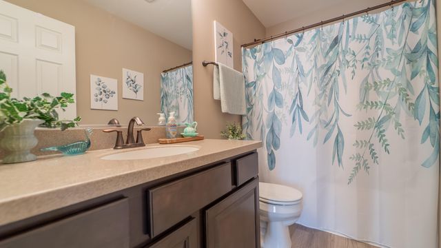 9351 Chestnut Cove, St. John, IN 46373