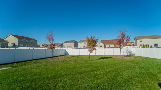 9351 Chestnut Cove, St. John, IN 46373