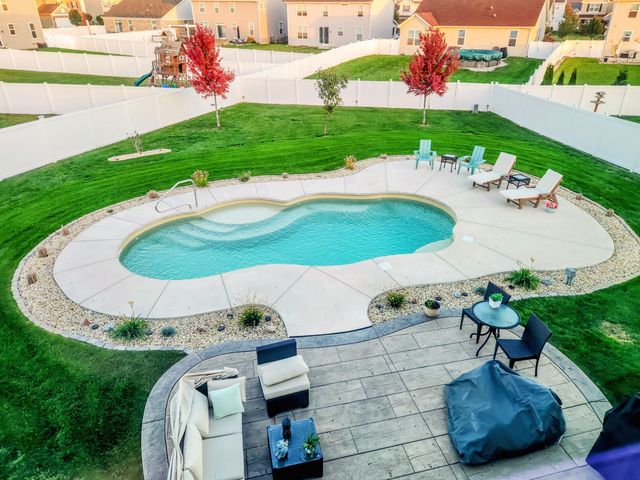 9351 Chestnut Cove, St. John, IN 46373