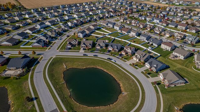 9351 Chestnut Cove, St. John, IN 46373