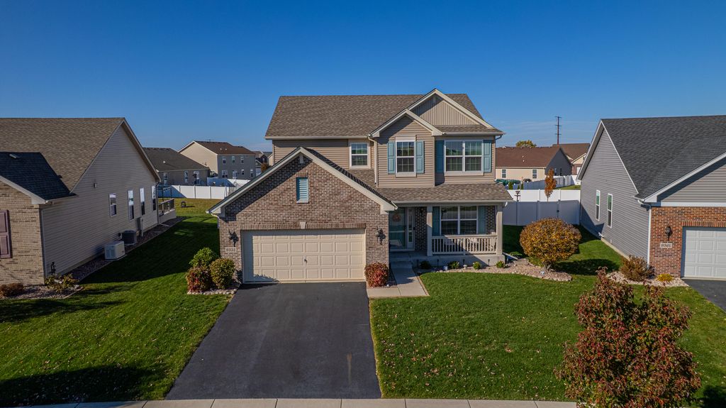 9351 Chestnut Cove, St. John, IN 46373