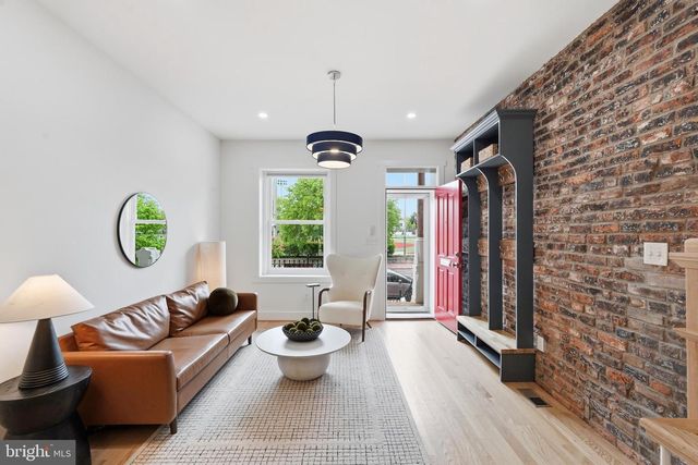 1227 E ST SE, Washington, DC 20003