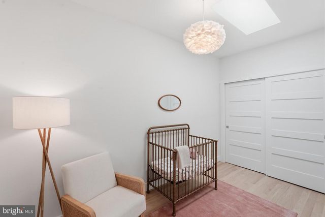 1227 E ST SE, Washington, DC 20003