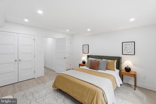 1227 E ST SE, Washington, DC 20003