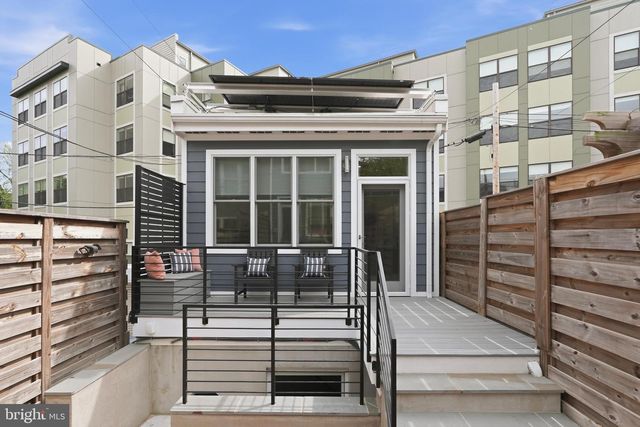 1227 E ST SE, Washington, DC 20003