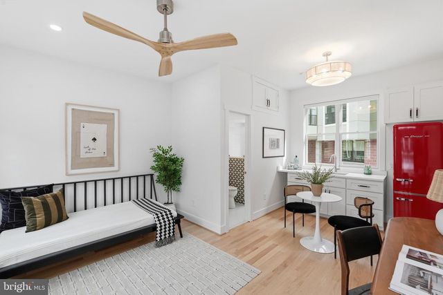 1227 E ST SE, Washington, DC 20003