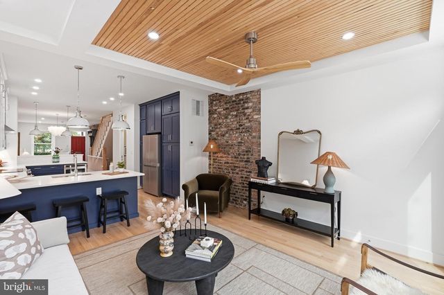 1227 E ST SE, Washington, DC 20003