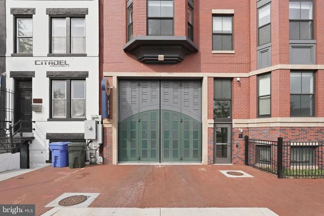1227 E ST SE, Washington, DC 20003