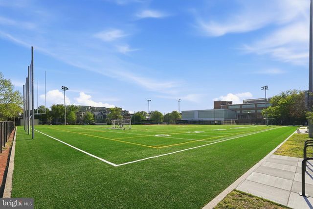 1227 E ST SE, Washington, DC 20003