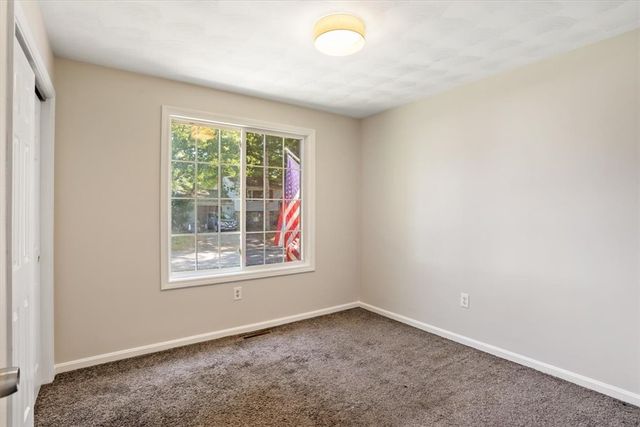 35 Kenwood Street, Warwick, RI 02889
