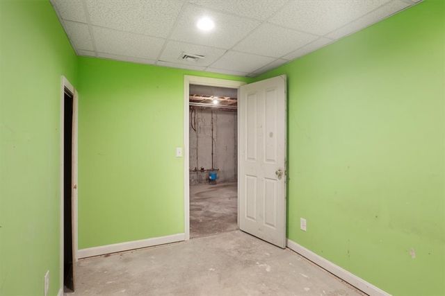 35 Kenwood Street, Warwick, RI 02889