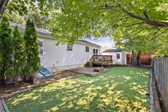 35 Kenwood Street, Warwick, RI 02889