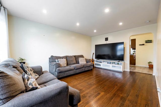 4228 Maple Avenue, Stickney, IL 60402