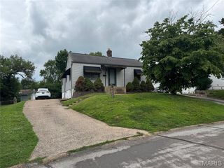 9550 Bataan Drive, Woodson Terrace, MO 63134