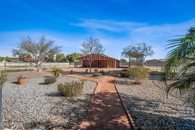 3151 S EAGLE Drive, Chandler, AZ 85286