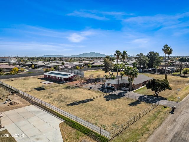 3151 S EAGLE Drive, Chandler, AZ 85286