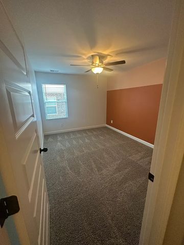 4016 Opal Dr, Hendersonville, TN 37075