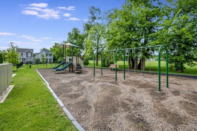 4016 Opal Dr, Hendersonville, TN 37075