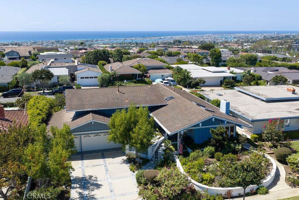 2715 Island View Drive, Corona Del Mar, CA 92625 — photo 2
