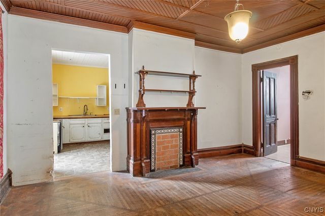 76 East Genesee Street, Auburn, NY 13021