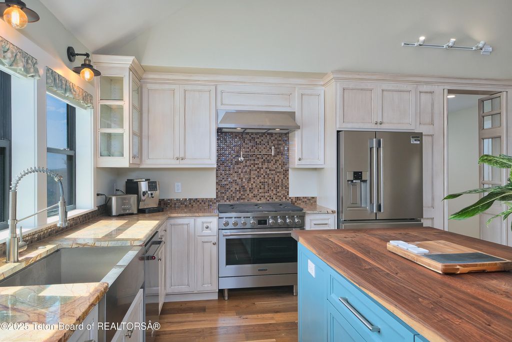 162 WAPITI RUN, Swan Valley, ID 83449 photo 10