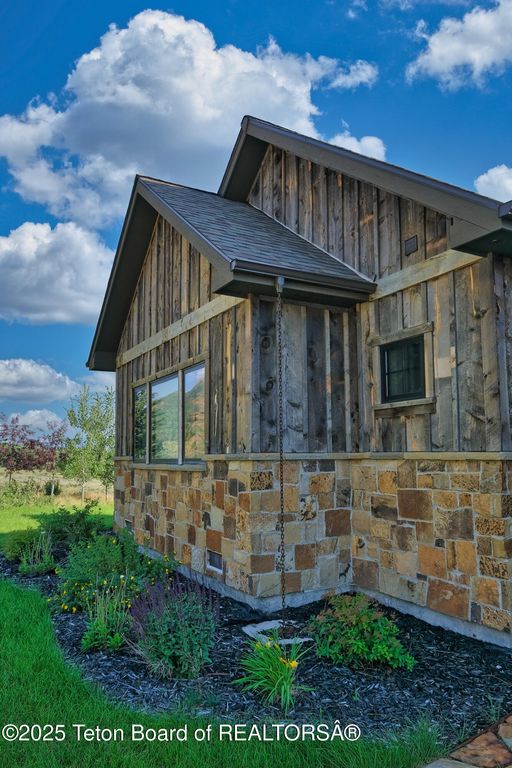 162 WAPITI RUN, Swan Valley, ID 83449 photo 2