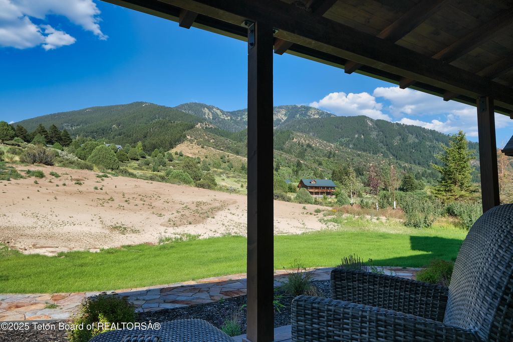 162 WAPITI RUN, Swan Valley, ID 83449 photo 5