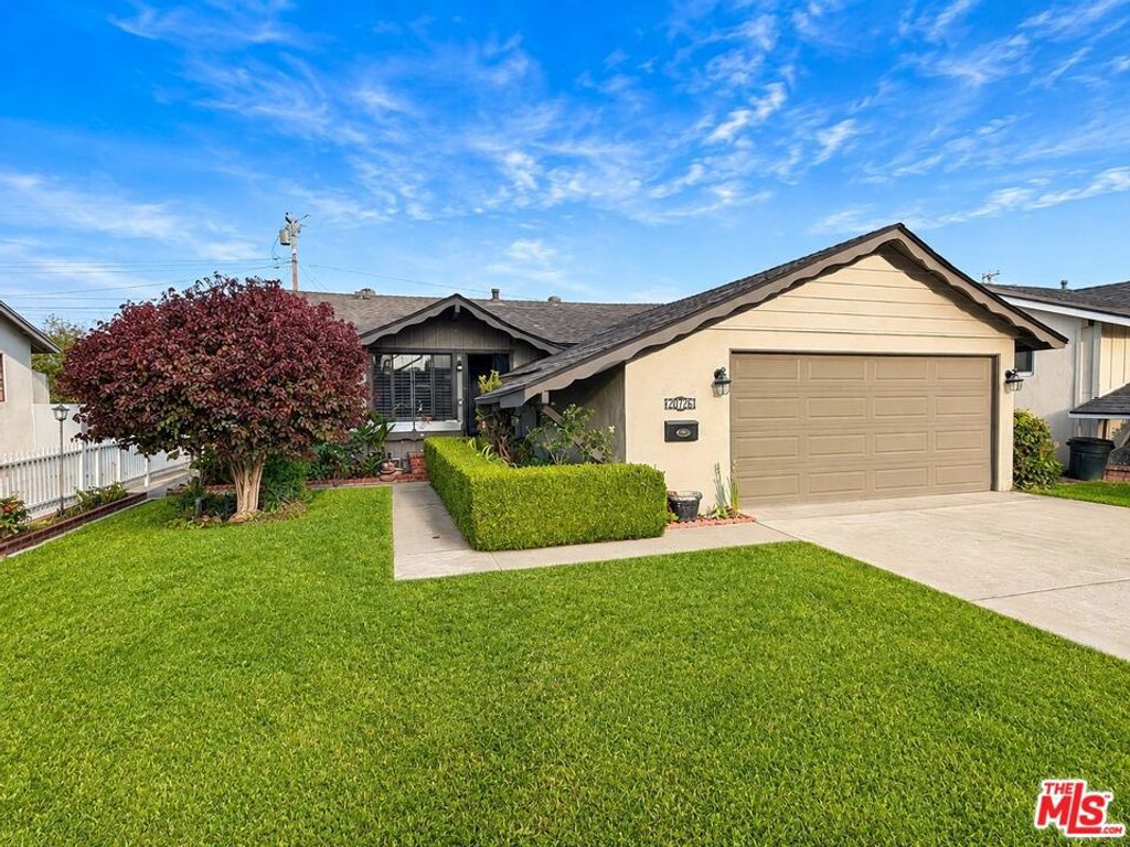 20726 Belshire Avenue, Lakewood, CA 90715