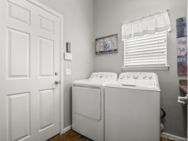 5933 McIntyre Ct, Golden, CO 80403