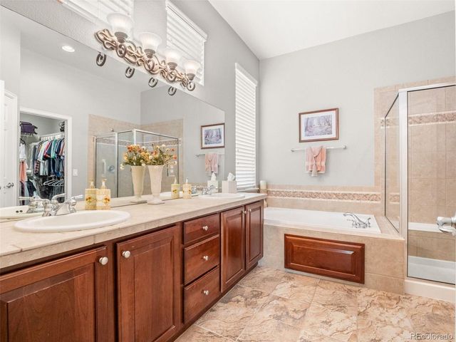 5933 McIntyre Ct, Golden, CO 80403