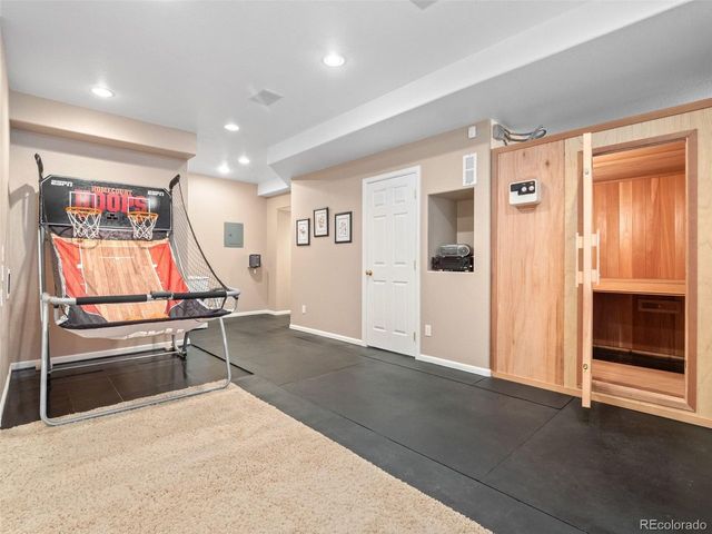 5933 McIntyre Ct, Golden, CO 80403