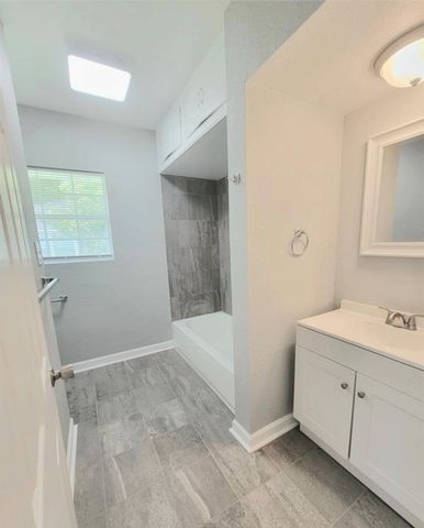 701 18th Avenue N, Texas City, TX 77590