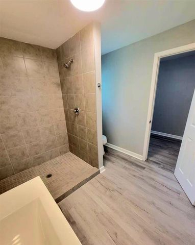 701 18th Avenue N, Texas City, TX 77590