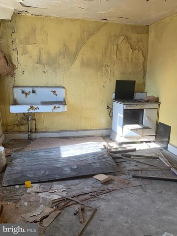 1130 S 15TH ST, Philadelphia, PA 19146