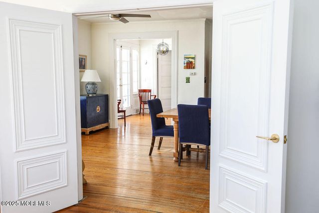 17 Beach Road, Monmouth Beach, NJ 07750