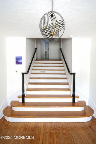 17 Beach Road, Monmouth Beach, NJ 07750