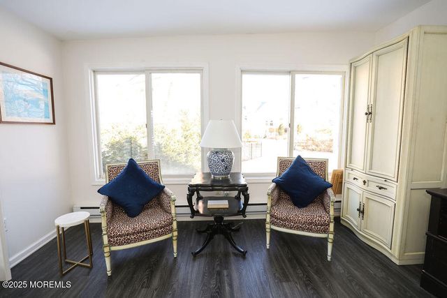 17 Beach Road, Monmouth Beach, NJ 07750