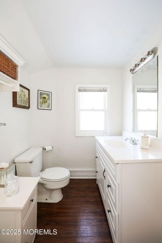 17 Beach Road, Monmouth Beach, NJ 07750