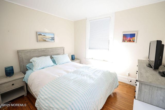 17 Beach Road, Monmouth Beach, NJ 07750