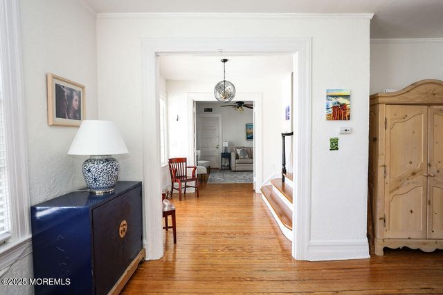 17 Beach Road, Monmouth Beach, NJ 07750