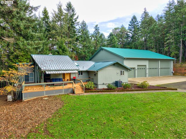 894 COLWELL HILL Ln, Roseburg, OR 97471