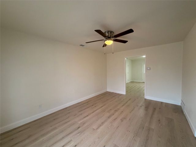 2527 Larchmont Drive, Mesquite, TX 75150