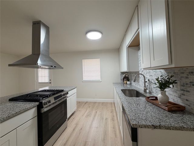 2527 Larchmont Drive, Mesquite, TX 75150